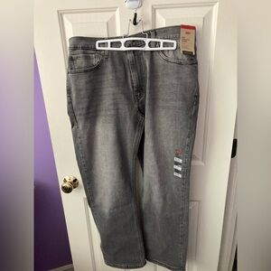Men’s Levi 541 Athletic taper jeans. Gray. Size: 36x30